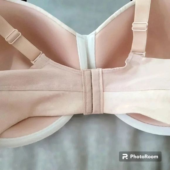 *NWT* Bali One Smooth U Side Smoothing Foam Underwire Bra Champagne Sz 40DDD/40F - Picture 2 of 6